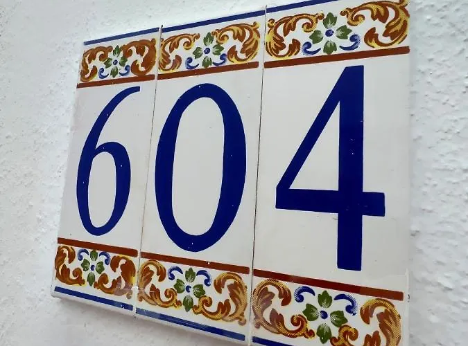 Sunrise アパート アデヘ